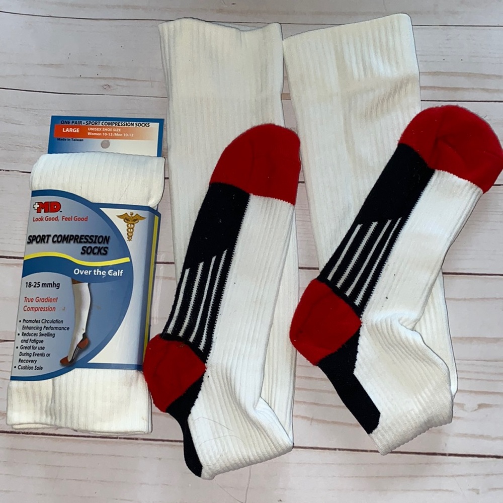 2prs SPORT COMPRESSION SOCKS 18-25 mmhg TRUE GRADIENT white red MEDIUM new